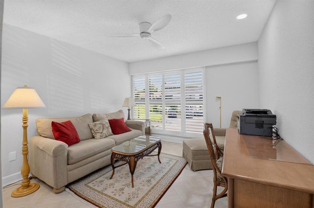 7759 Lakeside Boulevard G806, Boca Raton, FL 33434