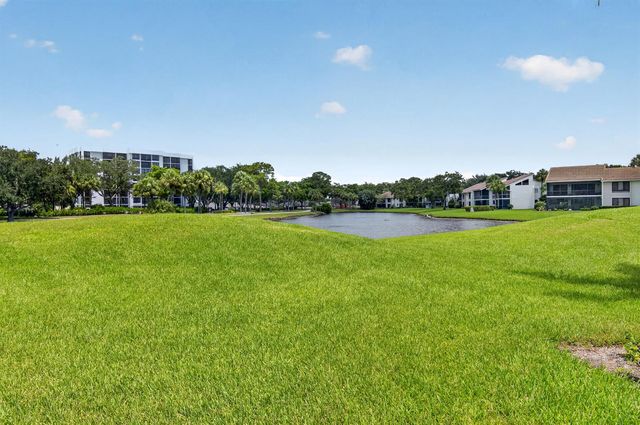 7759 Lakeside Boulevard G806, Boca Raton, FL 33434