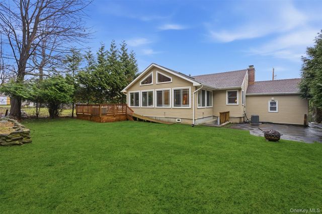 87 Capt Shankey Drive, Garnerville, NY 10923