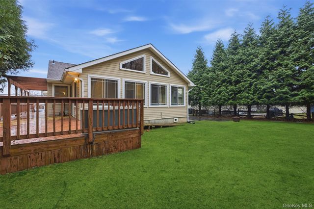 87 Capt Shankey Drive, Garnerville, NY 10923