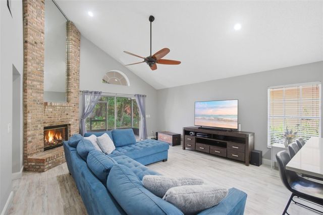 324 DORNOCH COURT, Winter Springs, FL 32708