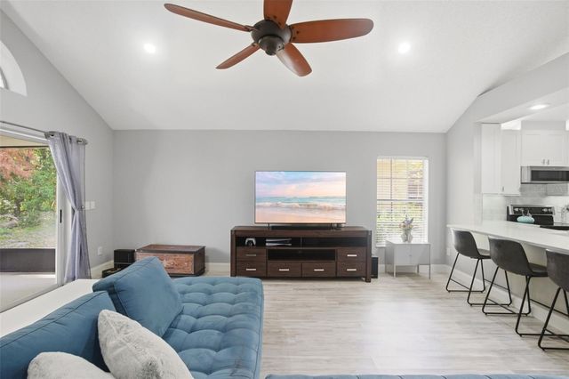 324 DORNOCH COURT, Winter Springs, FL 32708