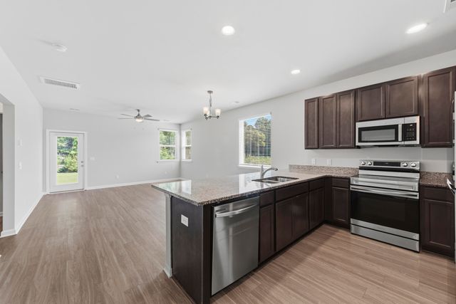 1330 Warrens Way, Manning, SC 29102