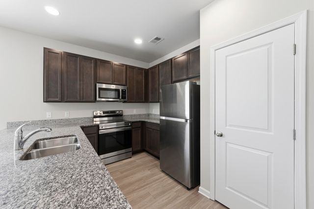 1330 Warrens Way, Manning, SC 29102