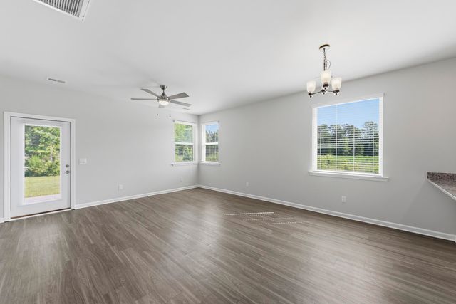1330 Warrens Way, Manning, SC 29102