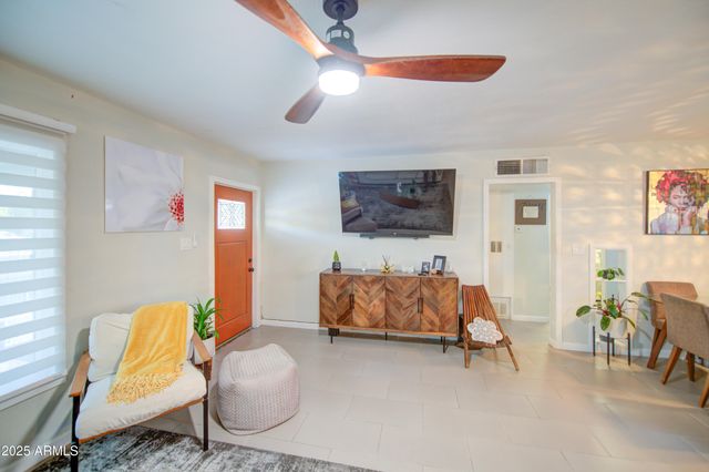 2508 E CLARENDON Avenue, Phoenix, AZ 85016