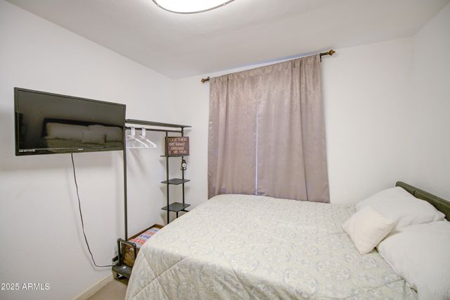 2508 E CLARENDON Avenue, Phoenix, AZ 85016