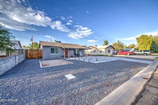 2508 E CLARENDON Avenue, Phoenix, AZ 85016