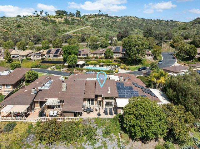 8647 Circle R Valley, Escondido, CA 92026