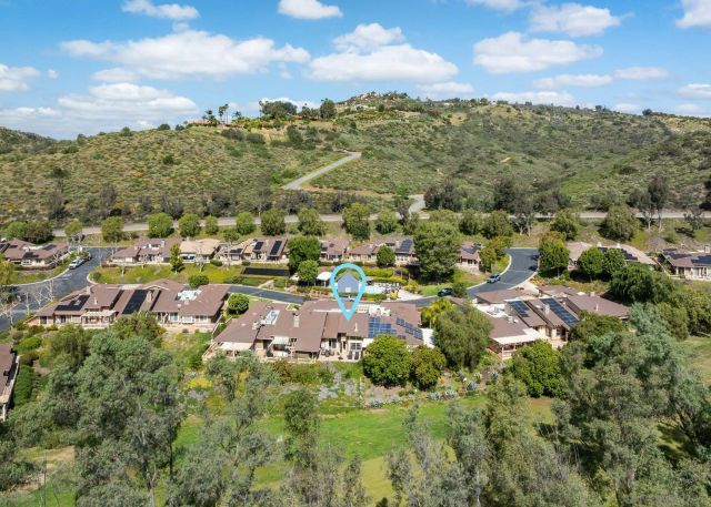 8647 Circle R Valley, Escondido, CA 92026