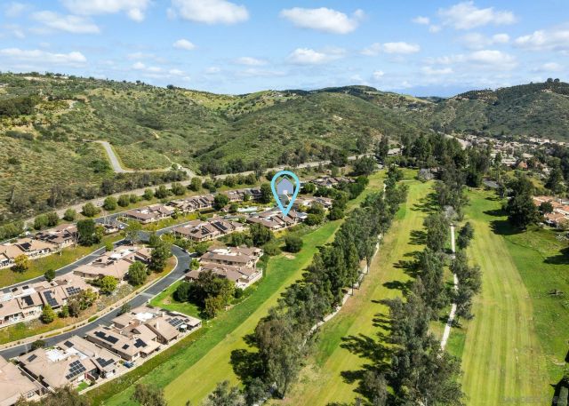 8647 Circle R Valley, Escondido, CA 92026