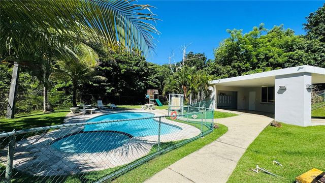 Camino TERRAVERDE D409, Trujillo Alto, PR 00976