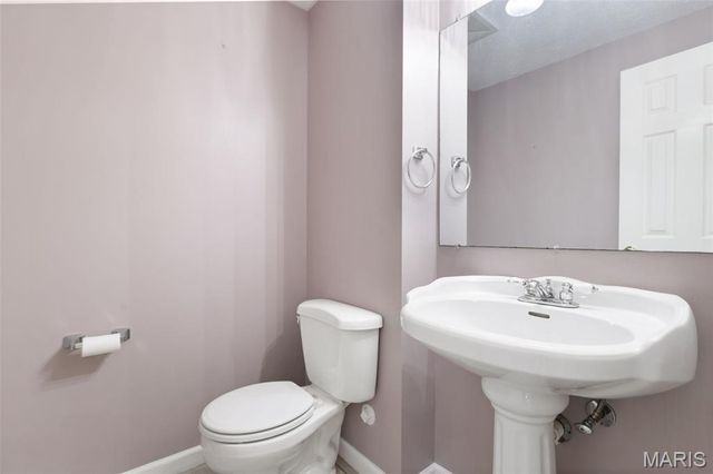 2807 Hunters Crossing Drive, Edwardsville, IL 62025