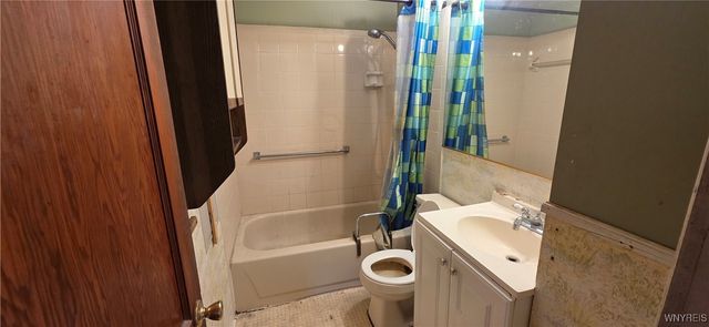 245 North Ellicott Street, Amherst, NY 14221