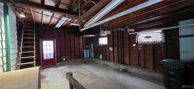 245 North Ellicott Street, Amherst, NY 14221