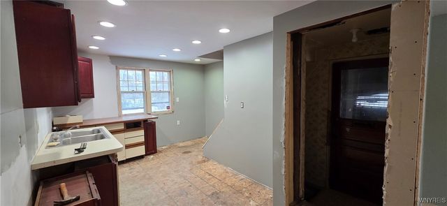 245 North Ellicott Street, Amherst, NY 14221