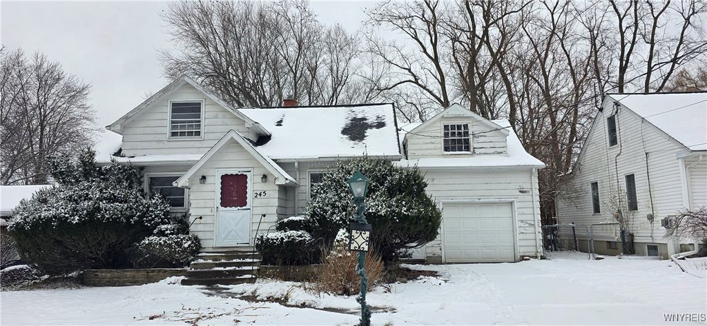 245 North Ellicott Street, Amherst, NY 14221