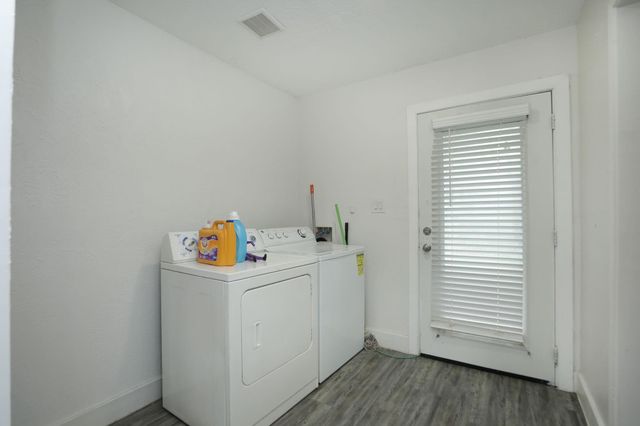 5739 Waterford Drive, Houston, TX 77033