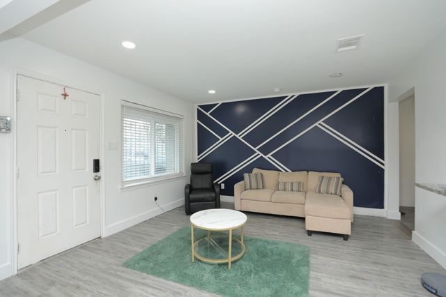 5739 Waterford Drive, Houston, TX 77033