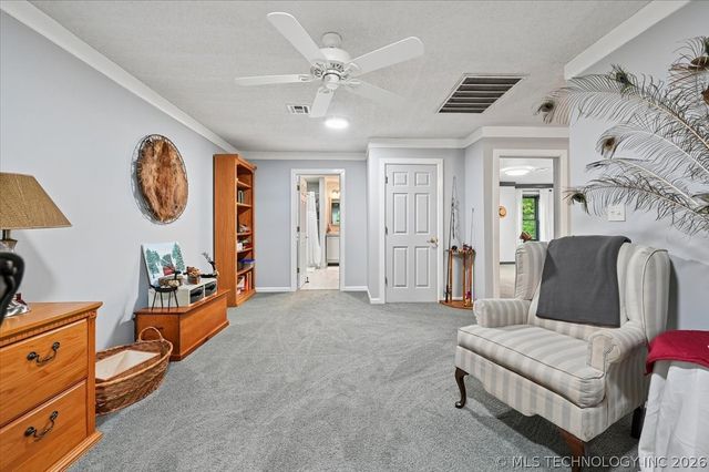 91 Crest Drive, Locust Grove, OK 74352
