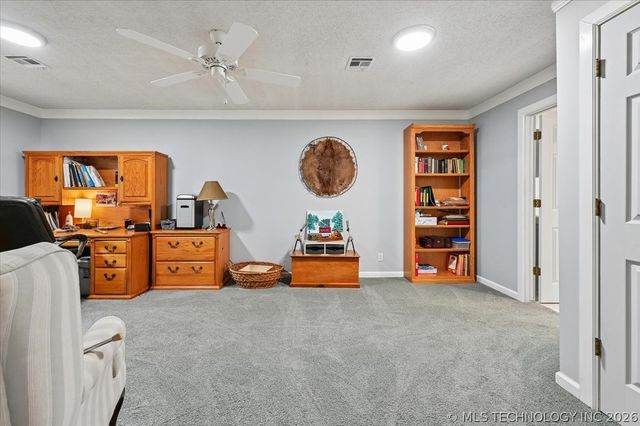 91 Crest Drive, Locust Grove, OK 74352