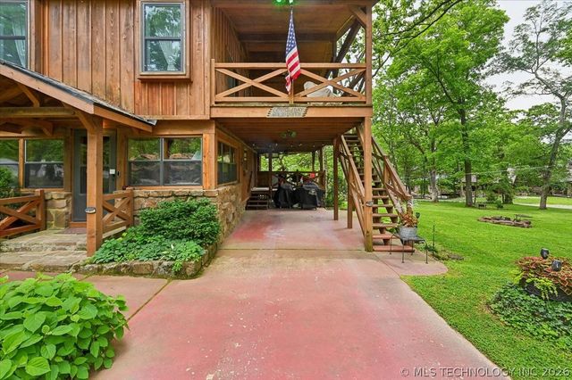 91 Crest Drive, Locust Grove, OK 74352