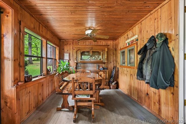 91 Crest Drive, Locust Grove, OK 74352