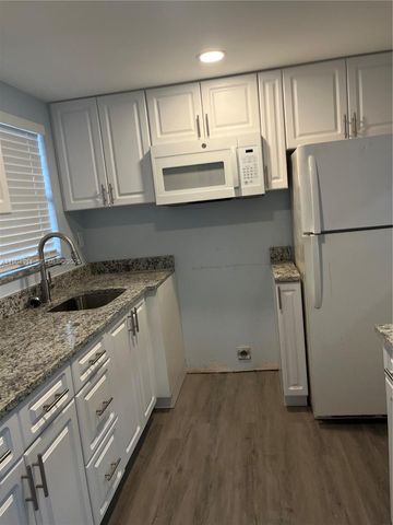 10466 Sunrise Lakes Boulevard 108, Sunrise, FL 33322