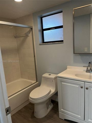 10466 Sunrise Lakes Boulevard 108, Sunrise, FL 33322