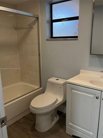 10466 Sunrise Lakes Boulevard 108, Sunrise, FL 33322
