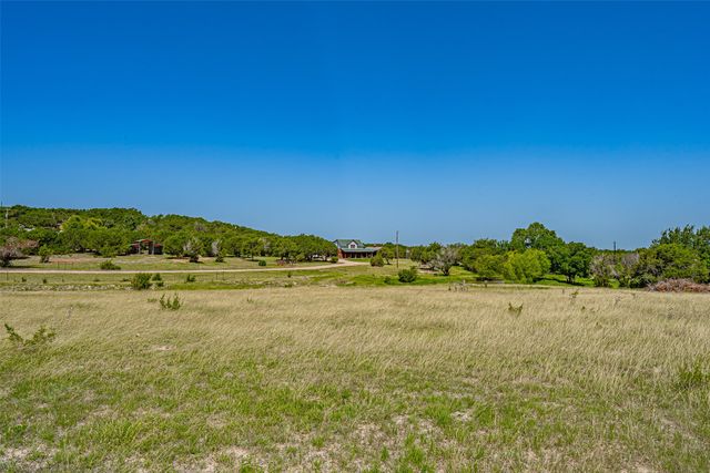 7744 Wd Court, Lipan, TX 76462