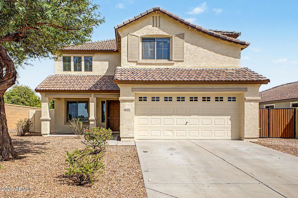 3942 E MAPLEWOOD Street, Gilbert, AZ 85297 — photo 2
