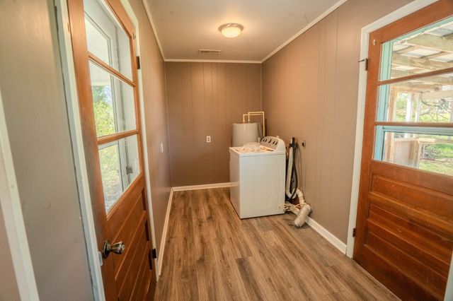 705 N Military St, Loretto, TN 38469