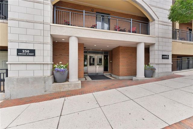 250 W Broad Street 205, Athens, GA 30601