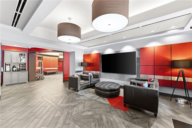 250 W Broad Street 205, Athens, GA 30601
