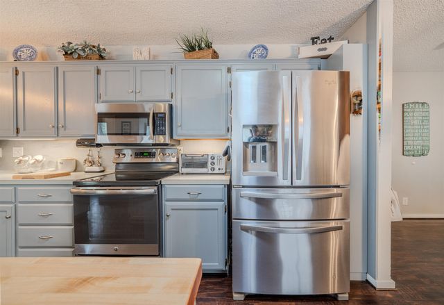 521 Clearwater, Holly Lake Ranch, TX 75765