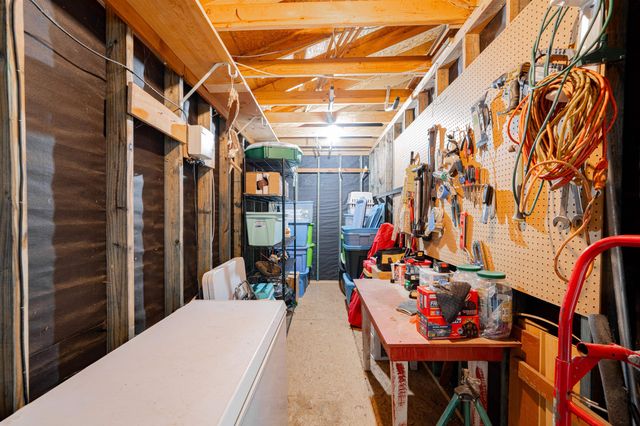 521 Clearwater, Holly Lake Ranch, TX 75765