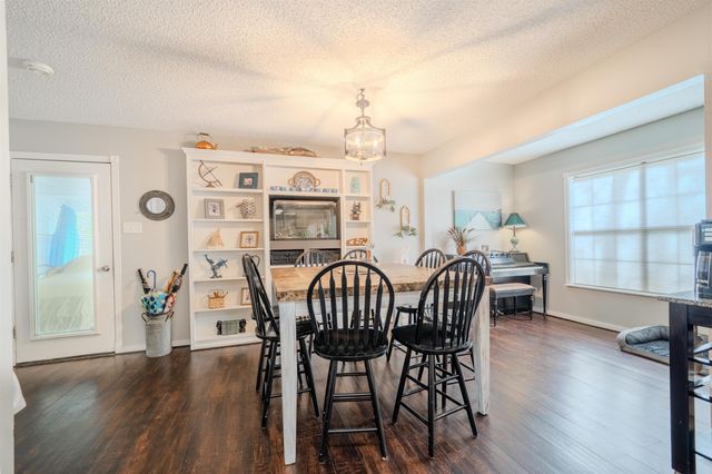 521 Clearwater, Holly Lake Ranch, TX 75765