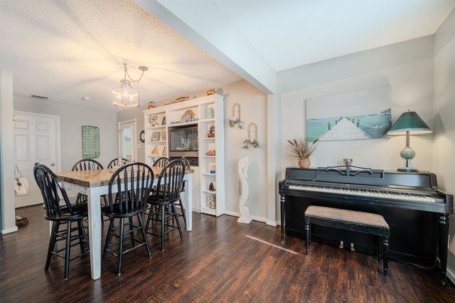 521 Clearwater, Holly Lake Ranch, TX 75765