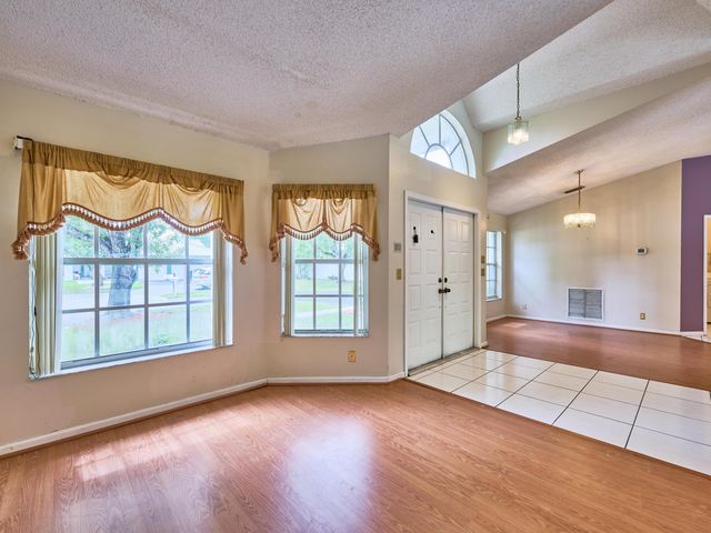 4610 NW 100th Way, Coral Springs, FL 33076