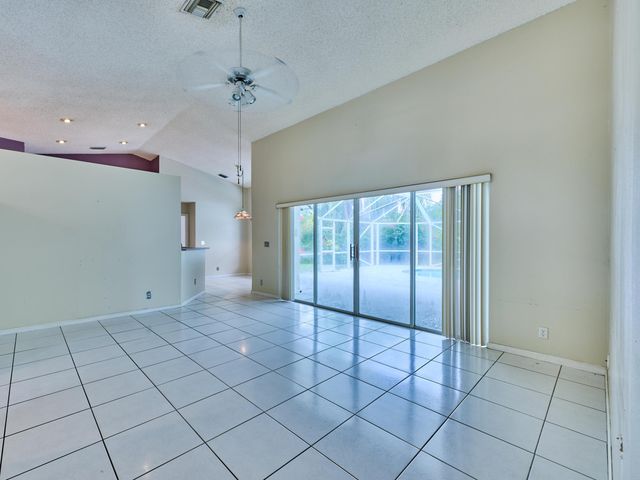 4610 NW 100th Way, Coral Springs, FL 33076