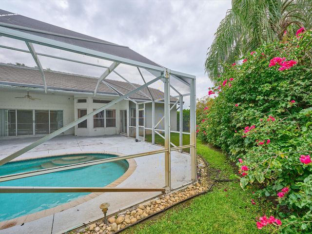 4610 NW 100th Way, Coral Springs, FL 33076