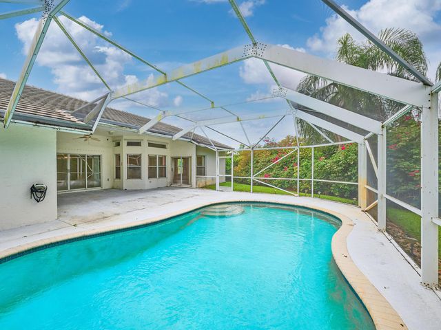 4610 NW 100th Way, Coral Springs, FL 33076