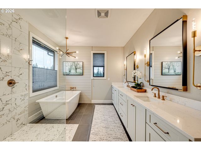 260 BULLHEAD Dr, Castle Rock, WA 98611