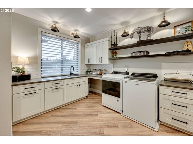260 BULLHEAD Dr, Castle Rock, WA 98611