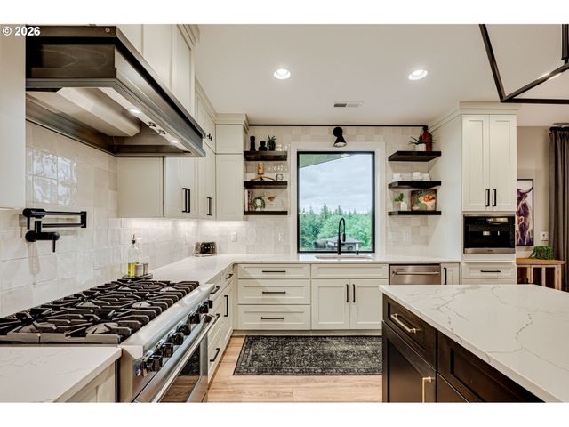 260 BULLHEAD Dr, Castle Rock, WA 98611