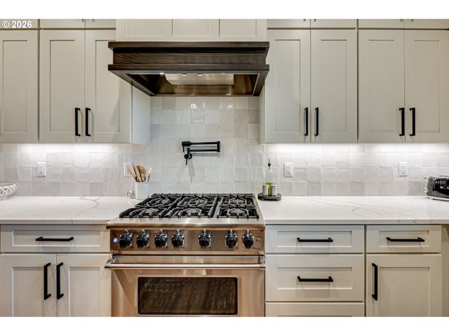 260 BULLHEAD Dr, Castle Rock, WA 98611