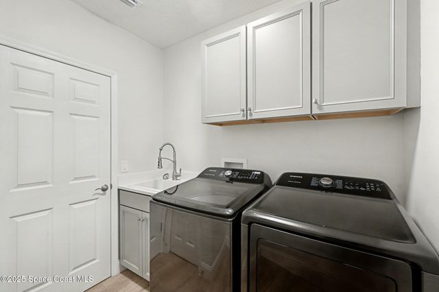 8005 Duncastle Court, Melbourne, FL 32940