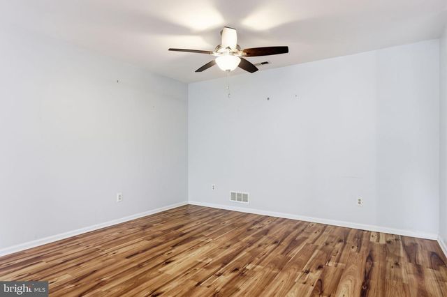 208 DEVON WAY, Levittown, PA 19057