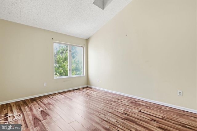 208 DEVON WAY, Levittown, PA 19057